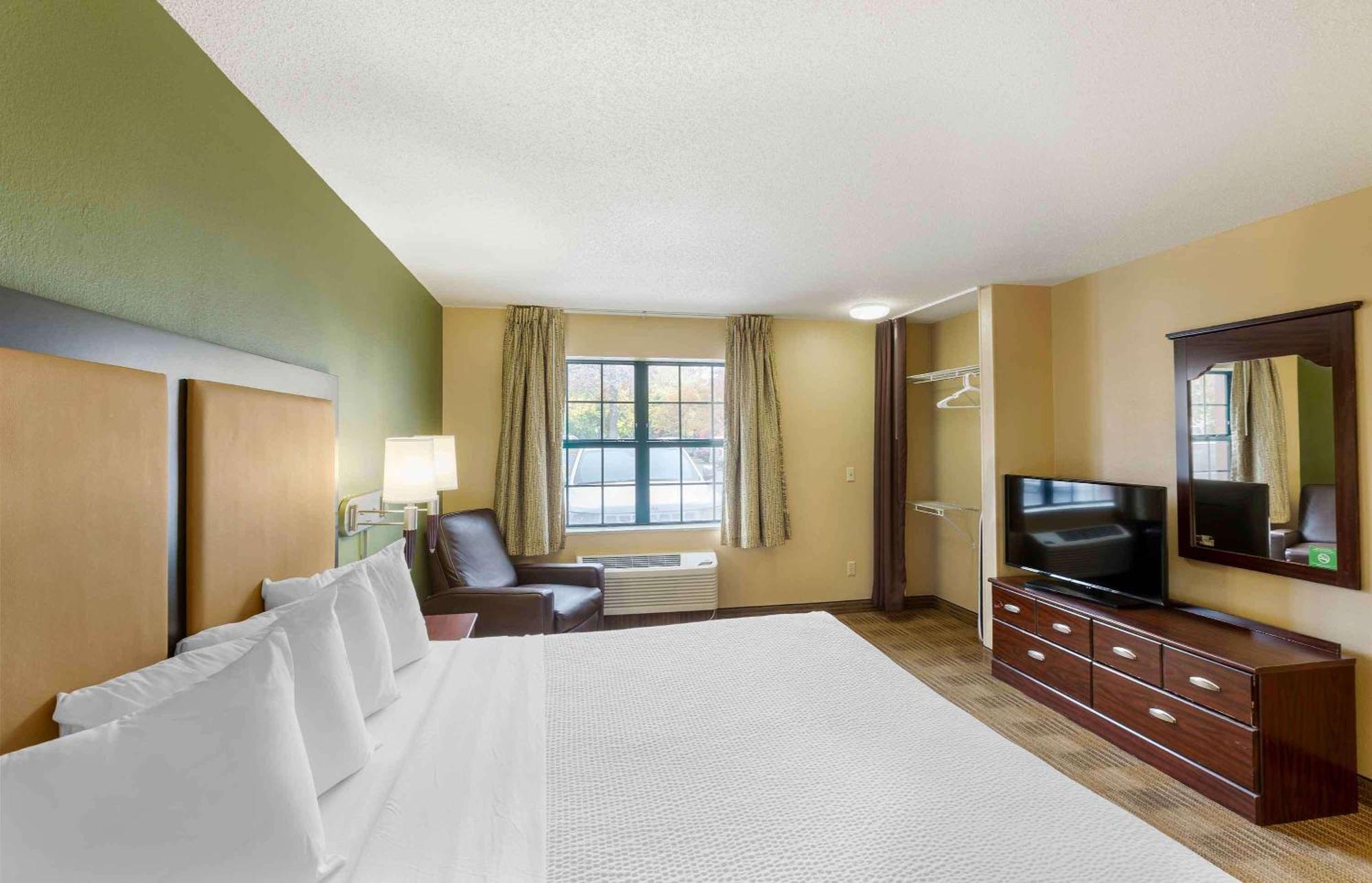 Extended Stay America Select Suites - Milwaukee - Waukesha Exterior foto