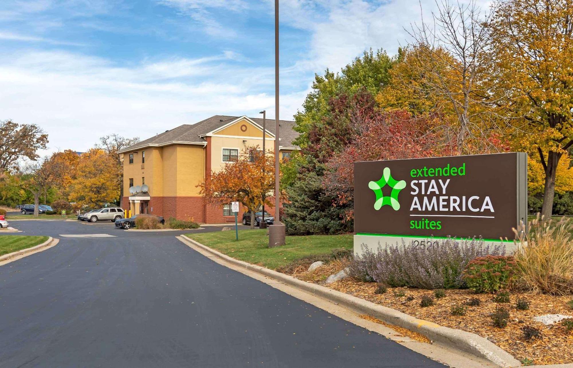 Extended Stay America Select Suites - Milwaukee - Waukesha Exterior foto