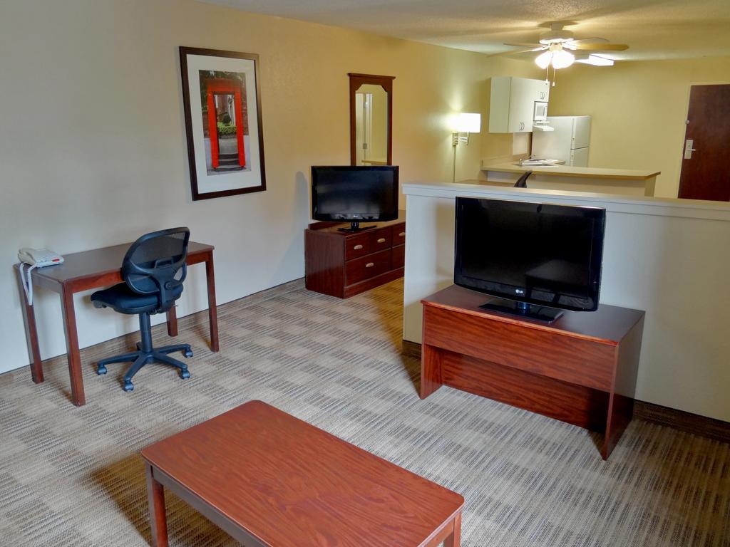 Extended Stay America Select Suites - Milwaukee - Waukesha Exterior foto